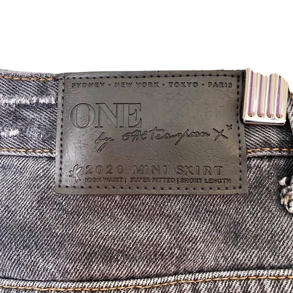 ONE Teaspoon 2020 Mini Skirt- High Waisted Distressed Washed Black Denim Skirt - Picture 6 of 10